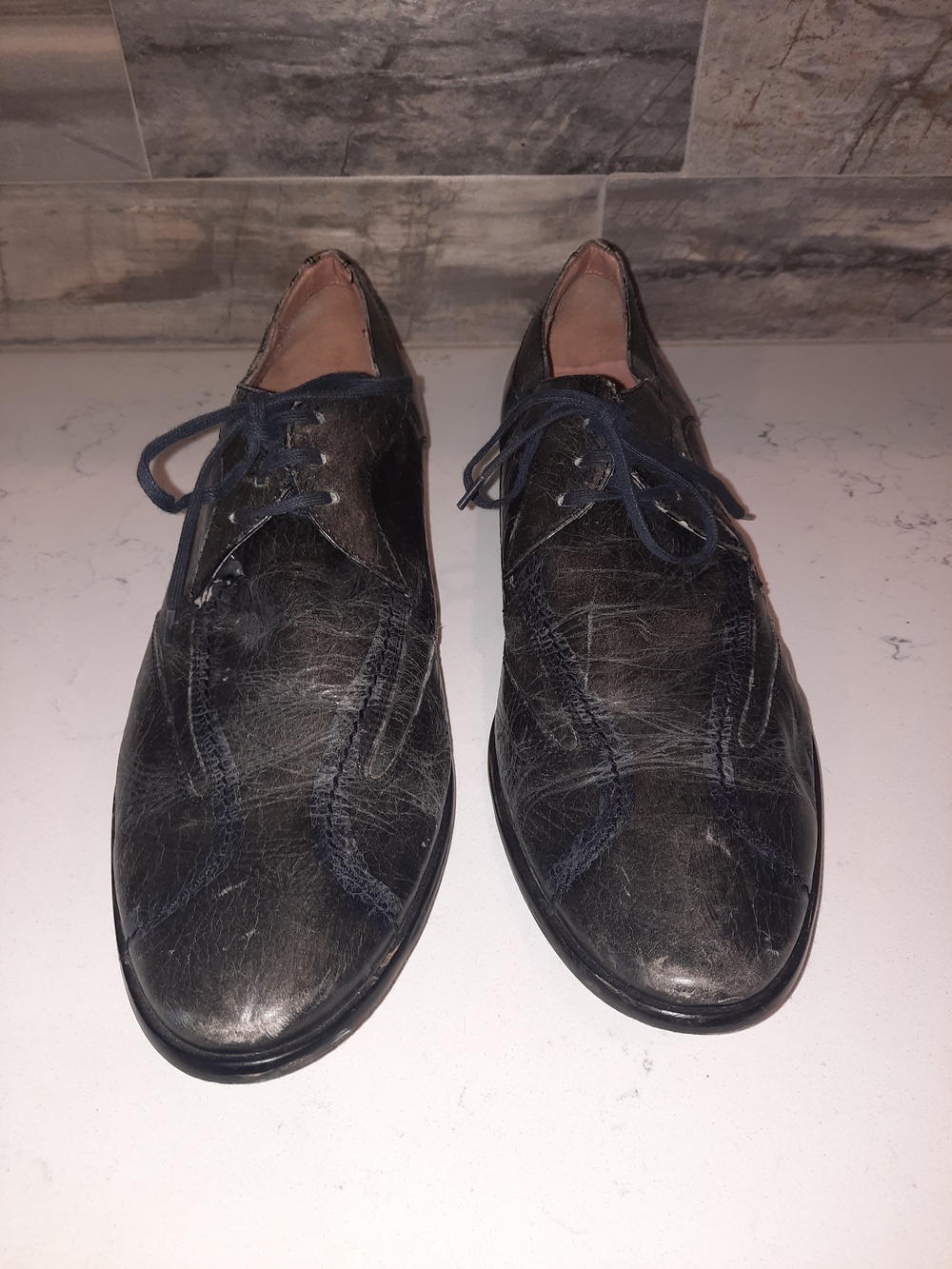 Men's Democrata Lace-Up Dress Shoes in Gray Fair Used Condition Size 9